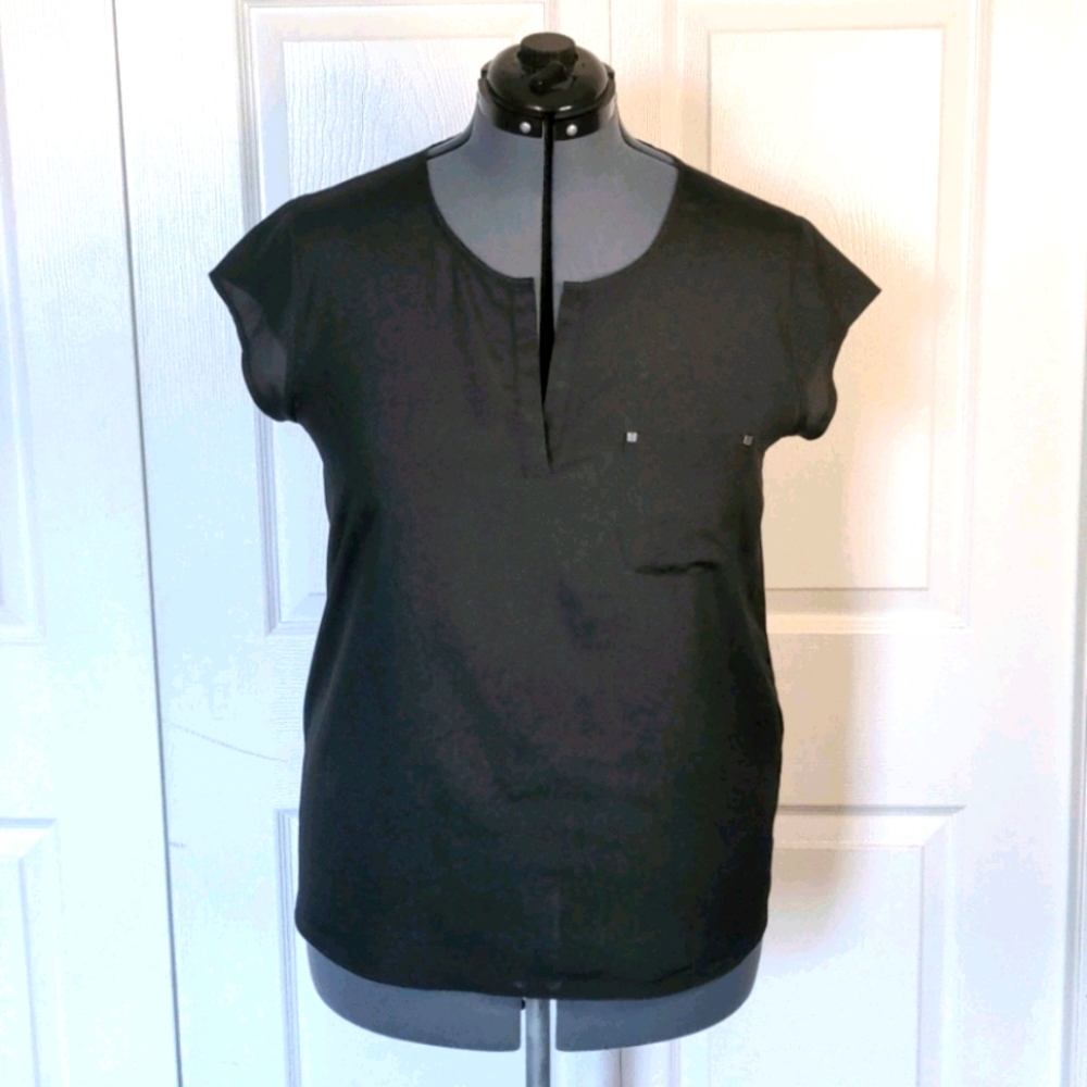 Black T-shirt with Pocket Detail